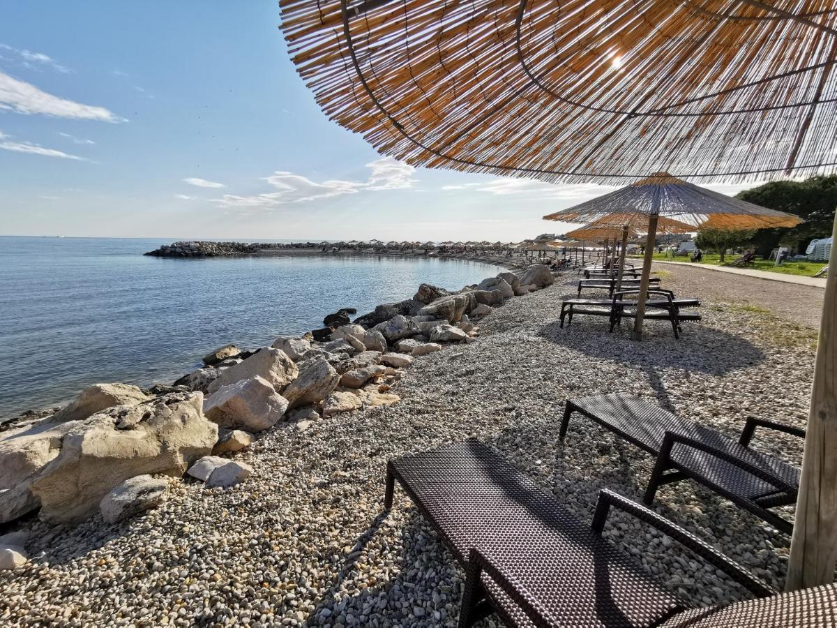Aria Deluxe Superior 5 Star Apartment, Your Piece Of Heaven By The Sea & Park, With Sea & Park View Новиград Экстерьер фото