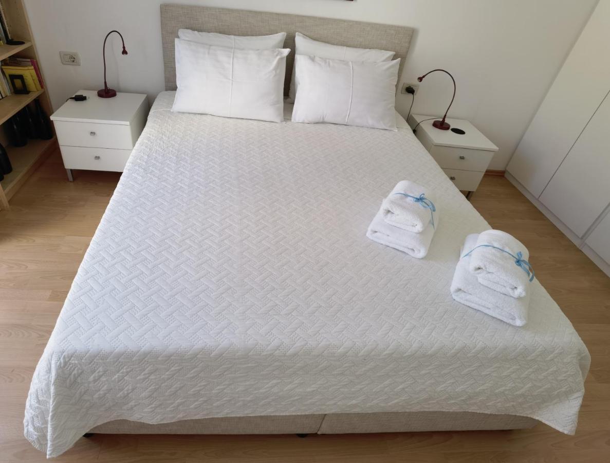 Aria Deluxe Superior 5 Star Apartment, Your Piece Of Heaven By The Sea & Park, With Sea & Park View Новиград Экстерьер фото